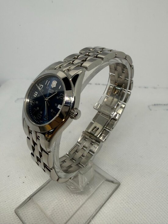 Victorinox Swiss Army Alliance Men Blue Dial SS Bracelet Swiss Quartz Watch main image 10